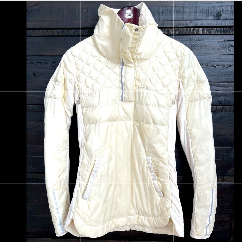 Lululemon what the fluff pullover. Cream. Size 4. GUC.
